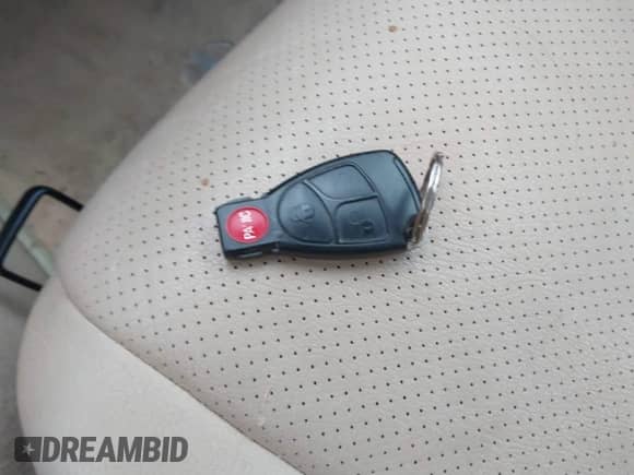 2004 Mercedes-Benz C 240 с VIN WDBRF61J94A550800, выставлен на аукционе IAAI как лот 37915634 с пробегом 115 016 миль миль и . История ставок и продаж доступна на DreamBid. Изображение 11.