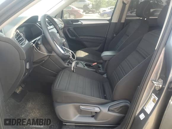 2024 Volkswagen Tiguan S с VIN 3VVRB7AX2RM196735, выставлен на аукционе Copart как лот 62285995 с пробегом 27 135 миль миль и Списание • Salvage title. История ставок и продаж доступна на DreamBid. Изображение 7.