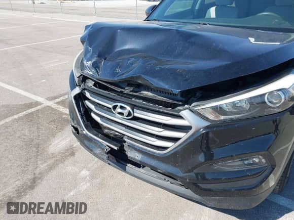 2017 Hyundai Tucson SE z VIN KM8J3CA47HU419588, wystawiony jako IAAI lot #43288763 z przebiegiem 88 292 mil mil oraz . Historia ofert i sprzedaży dostępna na DreamBid. Obrazek 6.