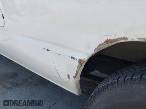 2011 Ford Econoline Cargo Commercial z VIN 1FTNS2EW8BDA45160, wystawiony jako IAAI lot #42143028 z przebiegiem 244 352 mil mil oraz . Historia ofert i sprzedaży dostępna na DreamBid. Obrazek 6.