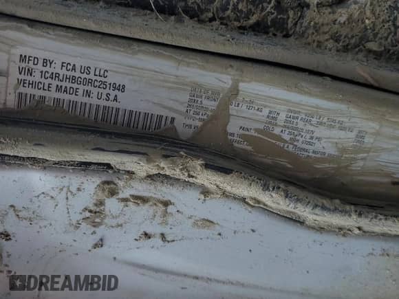 2024 Jeep Grand Cherokee Limited z VIN 1C4RJHBG0RC251948, wystawiony jako Copart lot #67764645 z przebiegiem Nie podano mil oraz Szkoda całkowita • Salvage title. Historia ofert i sprzedaży dostępna na DreamBid. Obrazek 13.