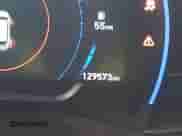 2019 Hyundai Santa Fe SEL z VIN 5NMS3CAD1KH034910, wystawiony jako IAAI lot #43211751 z przebiegiem 129 573 mil mil oraz . Historia ofert i sprzedaży dostępna na DreamBid. Obrazek 15.