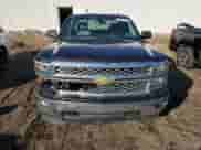 2015 Chevrolet Silverado 1500 LT z VIN 1GCVKREHXFZ239577, wystawiony jako Copart lot #82581155 z przebiegiem 160 838 mil mil oraz Czysty tytuł • Clean title. Historia ofert i sprzedaży dostępna na DreamBid. Obrazek 5.