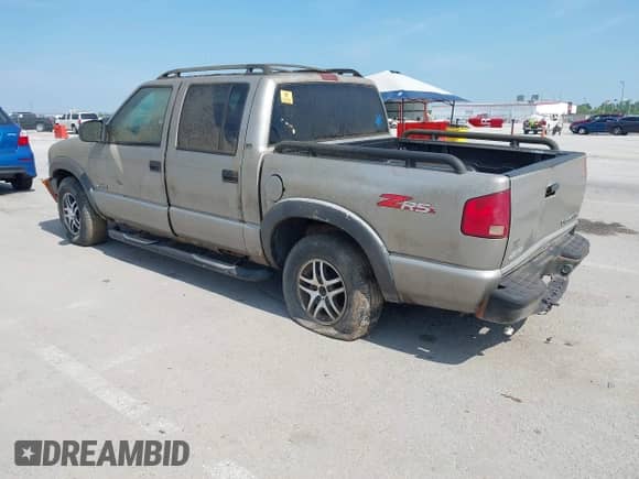 2003 Chevrolet S-10 LS с VIN 1GCDT13X13K167564, выставлен на аукционе IAAI как лот 42593006 с пробегом Не указан миль и . История ставок и продаж доступна на DreamBid. Изображение 3.