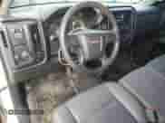 2015 GMC Sierra 1500 с VIN 1GTN2TECXFZ322802, выставлен на аукционе Copart как лот 85992854 с пробегом 119 309 миль миль и Списание • Salvage title. История ставок и продаж доступна на DreamBid. Изображение 8.
