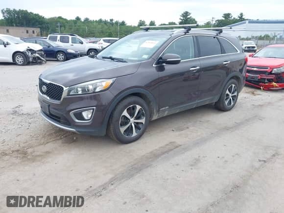 2016 Kia Sorento EX z VIN 5XYPHDA57GG119919, wystawiony jako IAAI lot #42593053 z przebiegiem 98 721 mil mil oraz . Historia ofert i sprzedaży dostępna na DreamBid. Obrazek 17.