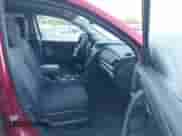 2013 Chevrolet Traverse LT z VIN 1GNKVJKD4DJ136963, wystawiony jako IAAI lot #43385919 z przebiegiem 124 879 mil mil oraz . Historia ofert i sprzedaży dostępna na DreamBid. Obrazek 5.