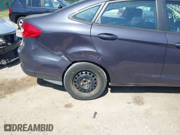 2012 Ford Fiesta SE with VIN 3FADP4BJ8CM123319, listed as a IAAI auction lot 43147857 with 122,046 mi miles and . Bid and sale history available at DreamBid. Image 13.