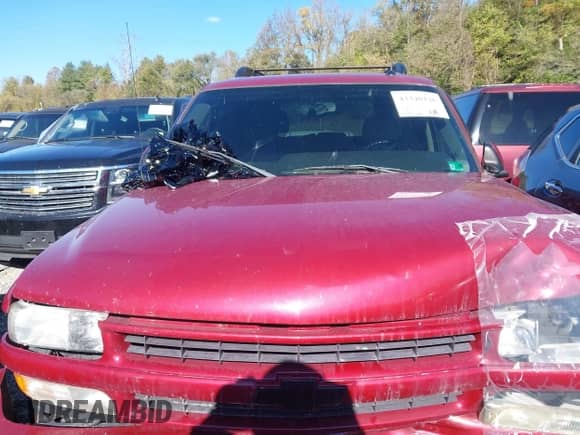 2005 Chevrolet Tahoe Z71 с VIN 1GNEK13TX5R254093, выставлен на аукционе IAAI как лот 43340126 с пробегом 224 116 миль миль и . История ставок и продаж доступна на DreamBid. Изображение 12.