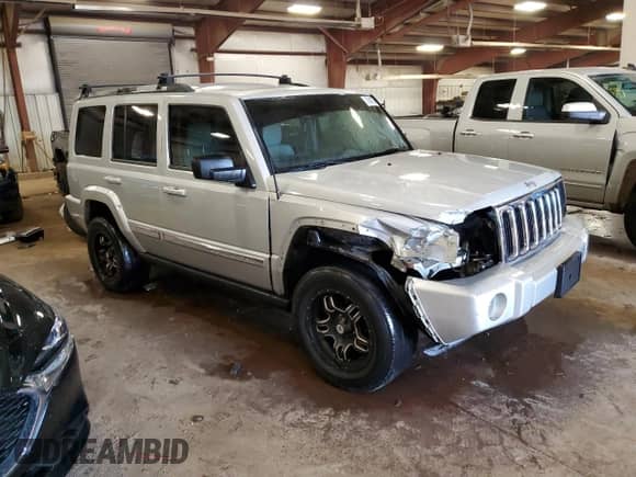 2006 Jeep Commander Limited z VIN 1J8HG58N06C181077, wystawiony jako Copart lot #70541035 z przebiegiem 158 030 mil mil oraz Czysty tytuł • Clean title. Historia ofert i sprzedaży dostępna na DreamBid. Obrazek 4.