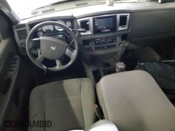 2007 Dodge 1500 SLT z VIN 3D7KR19D07G833903, wystawiony jako Copart lot #87939265 z przebiegiem 229 748 mil mil oraz Szkoda całkowita • Salvage title. Historia ofert i sprzedaży dostępna na DreamBid. Obrazek 8.