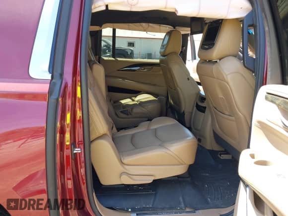 2018 Cadillac Escalade ESV Platinum с VIN 1GYS4KKJXJR270598, выставлен на аукционе IAAI как лот 42238452 с пробегом 60 194 миль миль и . История ставок и продаж доступна на DreamBid. Изображение 8.