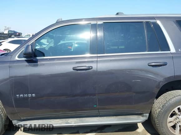 2017 Chevrolet Tahoe LT с VIN 1GNSCBKC9HR191807, выставлен на аукционе IAAI как лот 42655583 с пробегом 149 090 миль миль и . История ставок и продаж доступна на DreamBid. Изображение 14.