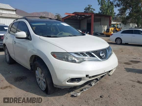 2012 Nissan Murano SL z VIN JN8AZ1MU8CW105310, wystawiony jako IAAI lot #42594335 z przebiegiem 144 234 mil mil oraz . Historia ofert i sprzedaży dostępna na DreamBid. Obrazek 1.