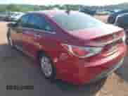 2011 Hyundai Sonata Hybrid z VIN KMHEC4A45BA012739, wystawiony jako IAAI lot #42848839 z przebiegiem 210 333 mil mil oraz . Historia ofert i sprzedaży dostępna na DreamBid. Obrazek 3.