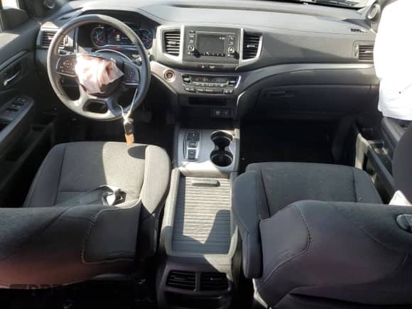 2019 Honda Passport Sport z VIN 5FNYF8H21KB017366, wystawiony jako Copart lot #57451565 z przebiegiem 92 713 mil mil oraz Nie do naprawy • Non repairable. Historia ofert i sprzedaży dostępna na DreamBid. Obrazek 8.