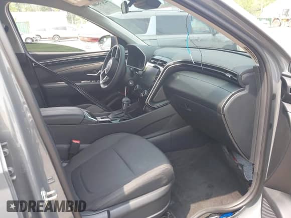 2024 Hyundai Tucson SE с VIN 5NMJACDE9RH392272, выставлен на аукционе IAAI как лот 42038490 с пробегом 14 594 миль миль и . История ставок и продаж доступна на DreamBid. Изображение 5.