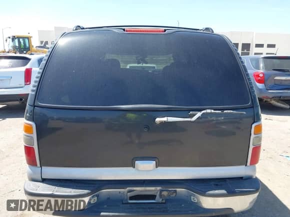 2004 Chevrolet Tahoe LS with VIN 1GNEC13Z24R111364, listed as a IAAI auction lot 42842938 with 337,985 mi miles and . Bid and sale history available at DreamBid. Image 16.