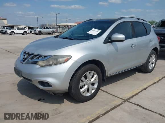 2011 Nissan Murano SL с VIN JN8AZ1MU0BW050558, выставлен на аукционе IAAI как лот 42041537 с пробегом 239 838 миль миль и . История ставок и продаж доступна на DreamBid. Изображение 20.