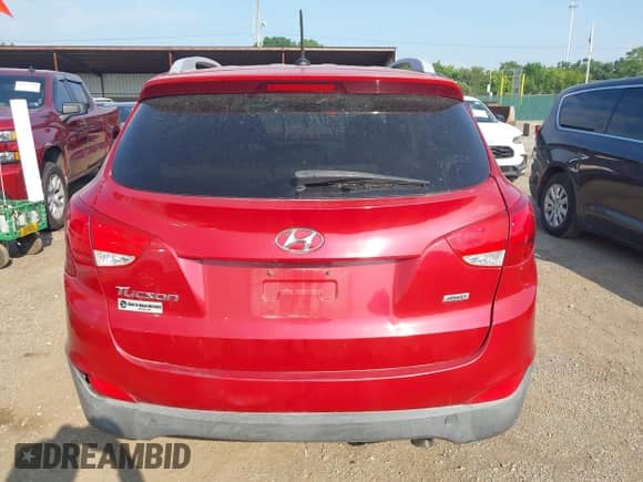 2015 Hyundai Tucson SE с VIN KM8JUCAG7FU060327, выставлен на аукционе IAAI как лот 42994310 с пробегом 147 795 миль миль и . История ставок и продаж доступна на DreamBid. Изображение 16.