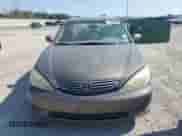 2005 Toyota Camry STD с VIN 4T1BE32K35U953999, выставлен на аукционе Copart как лот 71920495 с пробегом 264 039 миль миль и Списание • Salvage title. История ставок и продаж доступна на DreamBid. Изображение 5.