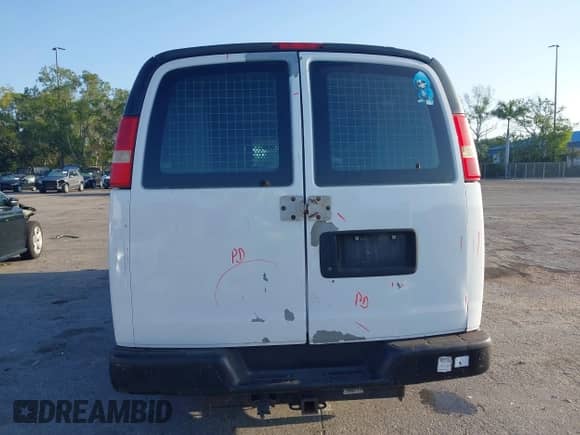2011 Chevrolet Express Cargo with VIN 1GCSGAFX3B1181283, listed as a IAAI auction lot 42081428 with 150,441 mi miles and . Bid and sale history available at DreamBid. Image 17.