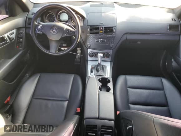 2009 Mercedes-Benz C 300 Sport z VIN WDDGF81X39F244877, wystawiony jako Copart lot #81889315 z przebiegiem 123 172 mil mil oraz Szkoda całkowita • Salvage title. Historia ofert i sprzedaży dostępna na DreamBid. Obrazek 8.