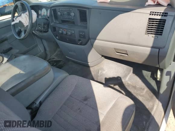 2007 Dodge RAM с VIN 3D6WG46A67G817079, выставлен на аукционе Copart как лот 70525704 с пробегом 164 984 миль миль и Списание • Salvage title. История ставок и продаж доступна на DreamBid. Изображение 8.