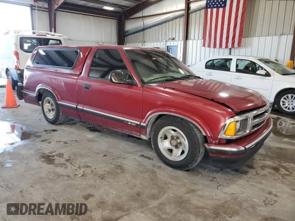 1995 Chevrolet S-10 z VIN 1GCCS1448SK163433, wystawiony jako Copart lot #86222225 z przebiegiem 59 638 mil mil oraz Szkoda całkowita • Salvage title. Historia ofert i sprzedaży dostępna na DreamBid. Obrazek 4.