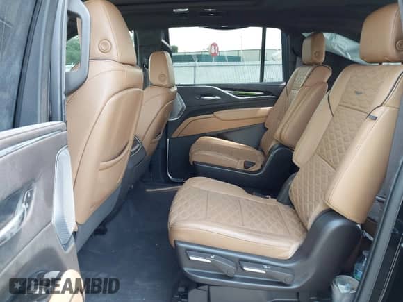 2022 Cadillac Escalade ESV Premium Luxury с VIN 1GYS4LKLXNR258867, выставлен на аукционе IAAI как лот 43015998 с пробегом 27 898 миль миль и . История ставок и продаж доступна на DreamBid. Изображение 8.