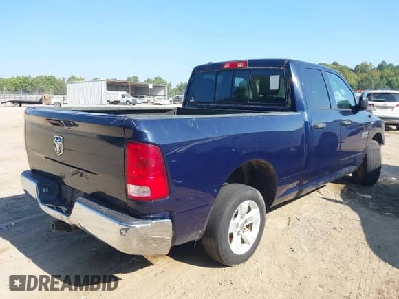 2018 Ram 1500 Tradesman z VIN 1C6RR6FG3JS324612, wystawiony jako IAAI lot #43248057 z przebiegiem 167 332 mil mil oraz . Historia ofert i sprzedaży dostępna na DreamBid. Obrazek 4.