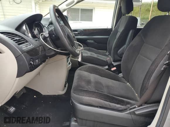 2019 Dodge Grand Caravan SE Plus with VIN 2C4RDGBG4KR502193, listed as a Copart auction lot 69295335 with 162,636 mi miles and Salvage title. Bid and sale history available at DreamBid. Image 7.