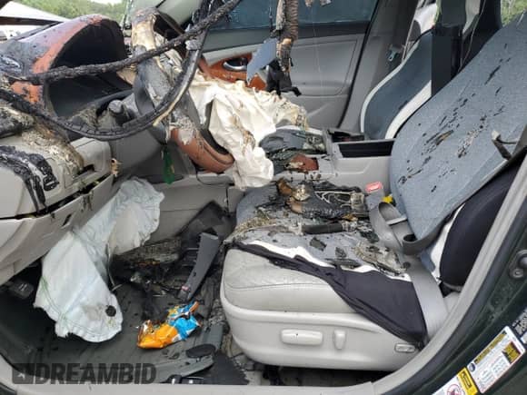 2011 Toyota Camry LE с VIN 4T1BF3EK1BU632046, выставлен на аукционе Copart как лот 70903225 с пробегом Не указан миль и Чистый • Clean title. История ставок и продаж доступна на DreamBid. Изображение 7.