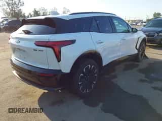 2024 Chevrolet Blazer EV eAWD RS с VIN 3GNKDCRJ4RS279735, выставлен на аукционе IAAI как лот 43114424 с пробегом 1 919 миль миль и . История ставок и продаж доступна на DreamBid. Изображение 4.