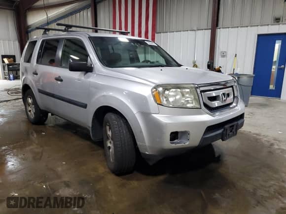 2010 Honda Pilot LX with VIN 5FNYF3H23AB501038, listed as a Copart auction lot 70456665 with 360,096 mi miles and Clean title. Bid and sale history available at DreamBid. Image 4.