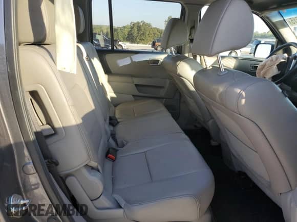 2014 Honda Pilot EX-L with VIN 5FNYF4H56EB015832, listed as a Copart auction lot 81958215 with 231,558 mi miles and Salvage title. Bid and sale history available at DreamBid. Image 11.