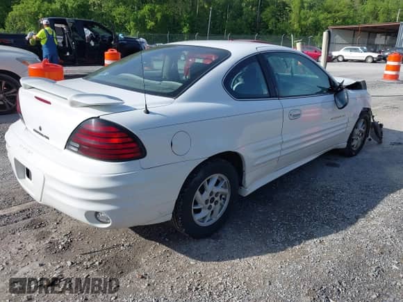 2001 Pontiac Grand Am с VIN 1G2NF12E01M598849, выставлен на аукционе IAAI как лот 42202575 с пробегом Не указан миль и . История ставок и продаж доступна на DreamBid. Изображение 4.