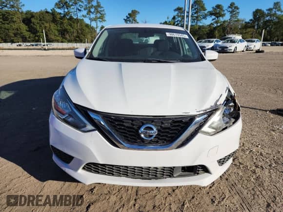 2019 Nissan Sentra SV z VIN 3N1AB7AP9KY374301, wystawiony jako Copart lot #90619545 z przebiegiem 34 137 mil mil oraz Szkoda całkowita • Salvage title. Historia ofert i sprzedaży dostępna na DreamBid. Obrazek 5.