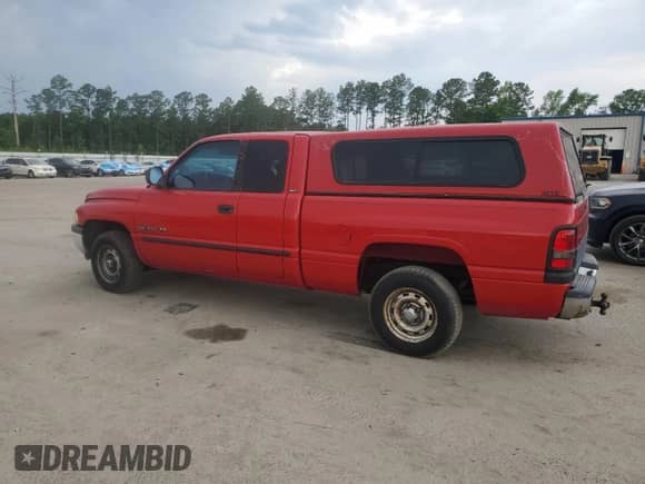 2000 Dodge 1500 с VIN 1B7HC13Z8YJ102095, выставлен на аукционе Copart как лот 57839855 с пробегом 207 931 миль миль и Списание • Salvage title. История ставок и продаж доступна на DreamBid. Изображение 2.