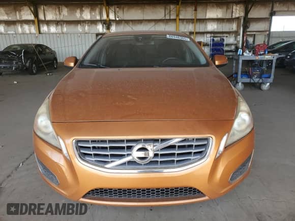2012 Volvo S60 T5 с VIN YV1622FS2C2108227, выставлен на аукционе Copart как лот 66946365 с пробегом Не указан миль и Чистый • Clean title. История ставок и продаж доступна на DreamBid. Изображение 5.