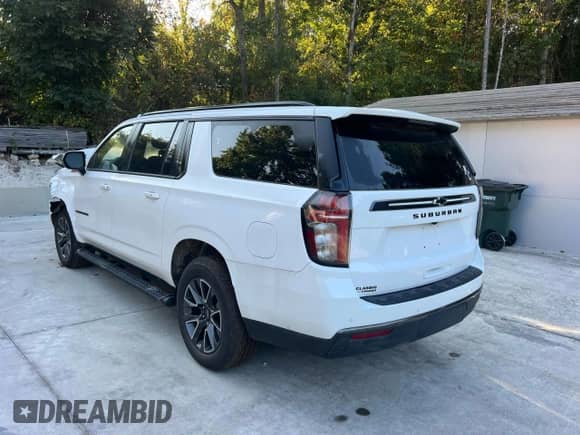 2022 Chevrolet Suburban Z71 с VIN 1GNSKDKD6NR150067, выставлен на аукционе Copart как лот 83749915 с пробегом 73 416 миль миль и Чистый • Clean title. История ставок и продаж доступна на DreamBid. Изображение 3.