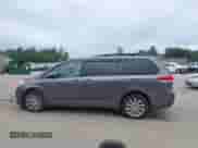 2013 Toyota Sienna LE z VIN 5TDJK3DC6DS053616, wystawiony jako IAAI lot #42555537 z przebiegiem 215 290 mil mil oraz . Historia ofert i sprzedaży dostępna na DreamBid. Obrazek 14.