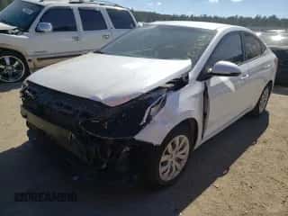 2019 Hyundai Accent SE z VIN 3KPC24A33KE051638, wystawiony jako Copart lot #64759612 z przebiegiem 62 625 mil mil oraz . Historia ofert i sprzedaży dostępna na DreamBid. Obrazek 2.