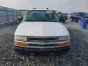 1998 Chevrolet S-10 z VIN 1GCCS14X5WK171392, wystawiony jako Copart lot #53386355 z przebiegiem 111 554 mil mil oraz Czysty tytuł • Clean title. Historia ofert i sprzedaży dostępna na DreamBid. Obrazek 5.