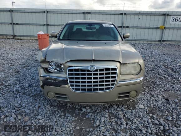 2008 Chrysler 300 Limited with VIN 2C3KA33GX8H237221, listed as a Copart auction lot 59503855 with 128,926 mi miles and Salvage title. Bid and sale history available at DreamBid. Image 5.