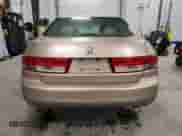 2003 Honda Accord LX z VIN 1HGCM56443A816895, wystawiony jako Copart lot #60211995 z przebiegiem 268 839 mil mil oraz Czysty tytuł • Clean title. Historia ofert i sprzedaży dostępna na DreamBid. Obrazek 6.