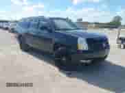 2012 Cadillac Escalade ESV Platinum Edition с VIN 1GYS4KEF0CR135673, выставлен на аукционе IAAI как лот 43285704 с пробегом 196 815 миль миль и . История ставок и продаж доступна на DreamBid. Изображение 1.