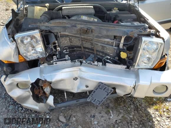 2007 Jeep Commander Sport с VIN 1J8HG48K57C646986, выставлен на аукционе Copart как лот 70131555 с пробегом 238 593 миль миль и Списание • Salvage title. История ставок и продаж доступна на DreamBid. Изображение 12.