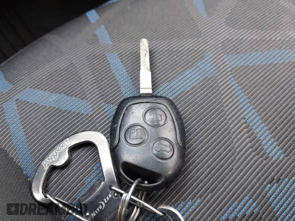 2012 Ford Fiesta SE с VIN 3FADP4BJ6CM104607, выставлен на аукционе IAAI как лот 43512795 с пробегом 215 803 миль миль и . История ставок и продаж доступна на DreamBid. Изображение 11.