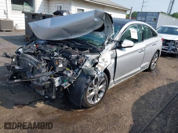 2015 Hyundai Sonata Limited с VIN 5NPE34AB4FH134591, выставлен на аукционе IAAI как лот 42466774 с пробегом 64 561 миль миль и . История ставок и продаж доступна на DreamBid. Изображение 2.